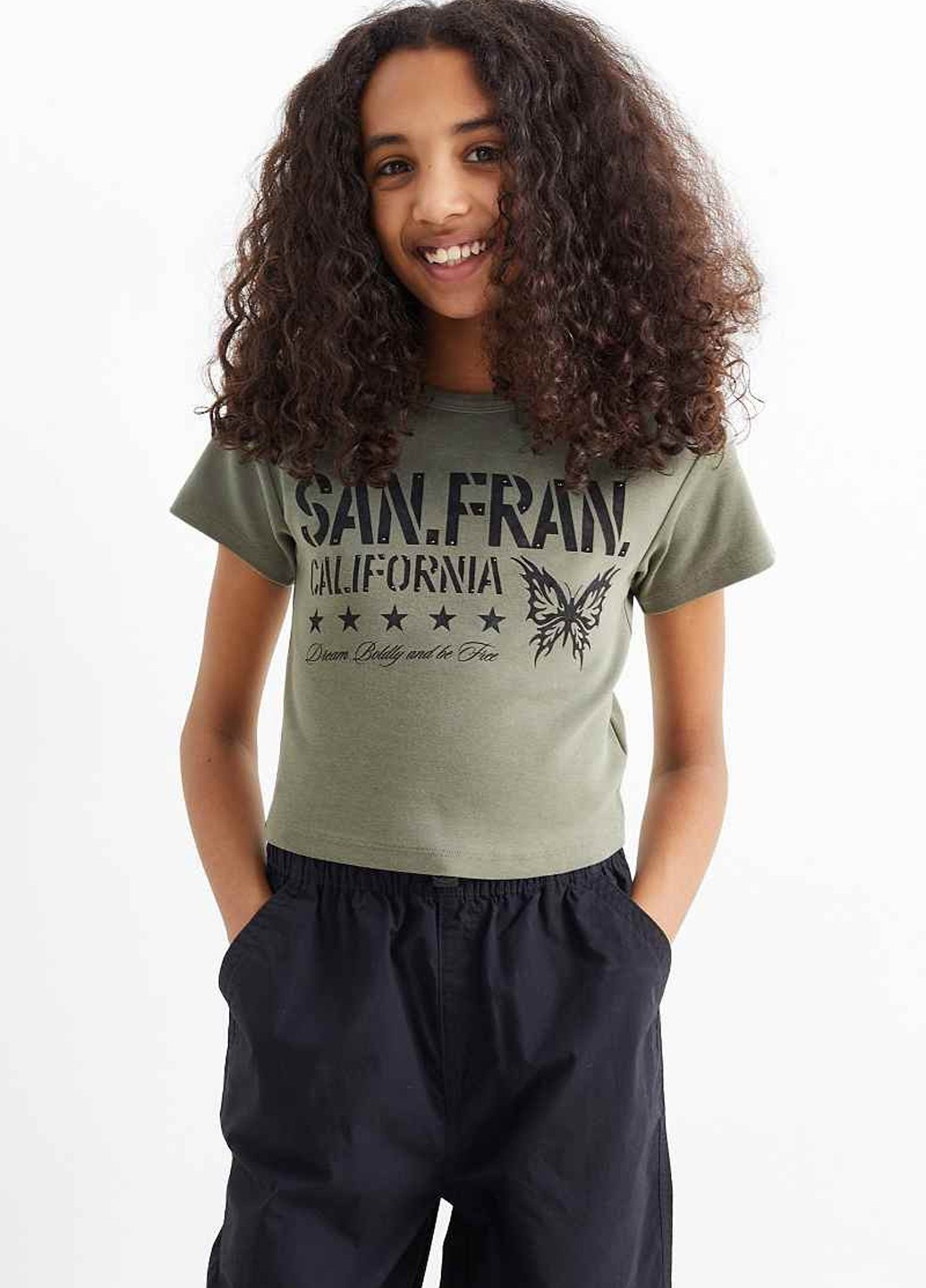 Оливкова (хакі) літня футболка C&A