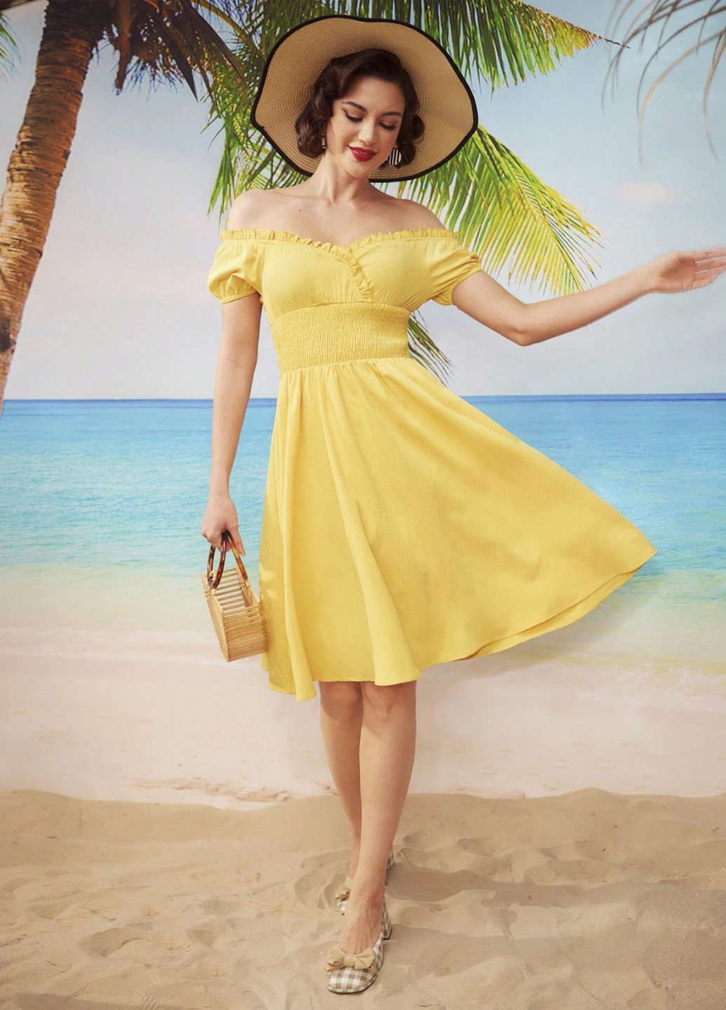 Желтое кэжуал платье клеш, с открытыми плечами SHEIN однотонное