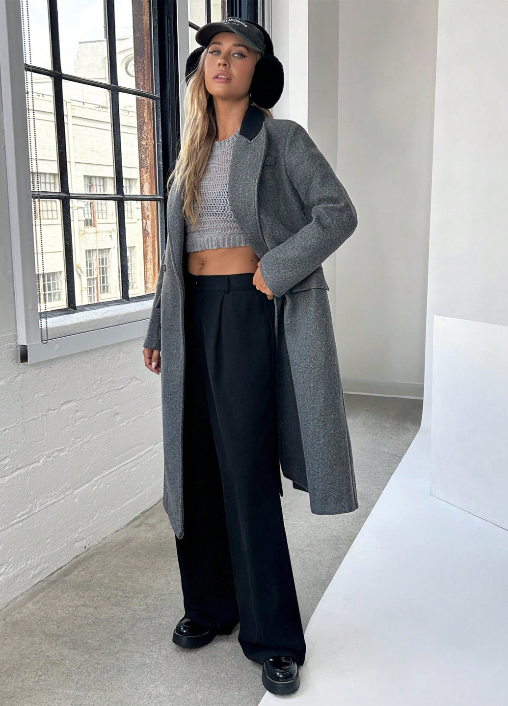 Серое зимнее Пальто двубортное SHEIN