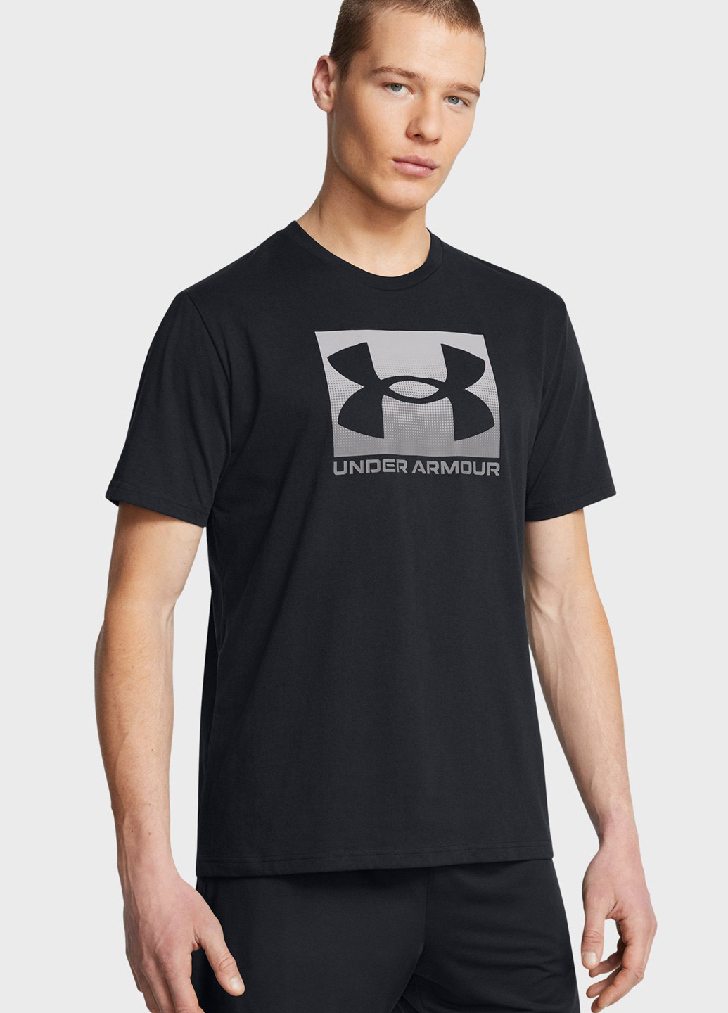 Черная футболка Under Armour