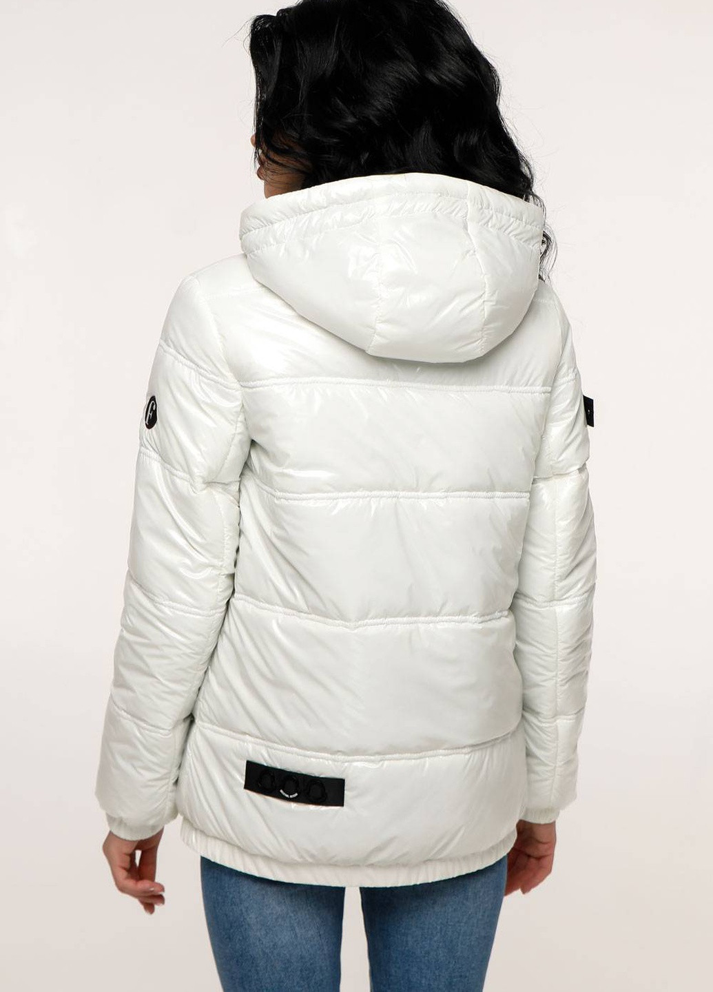 Белая демисезонная куртка в-1237 белый дымчатый Favoritti
