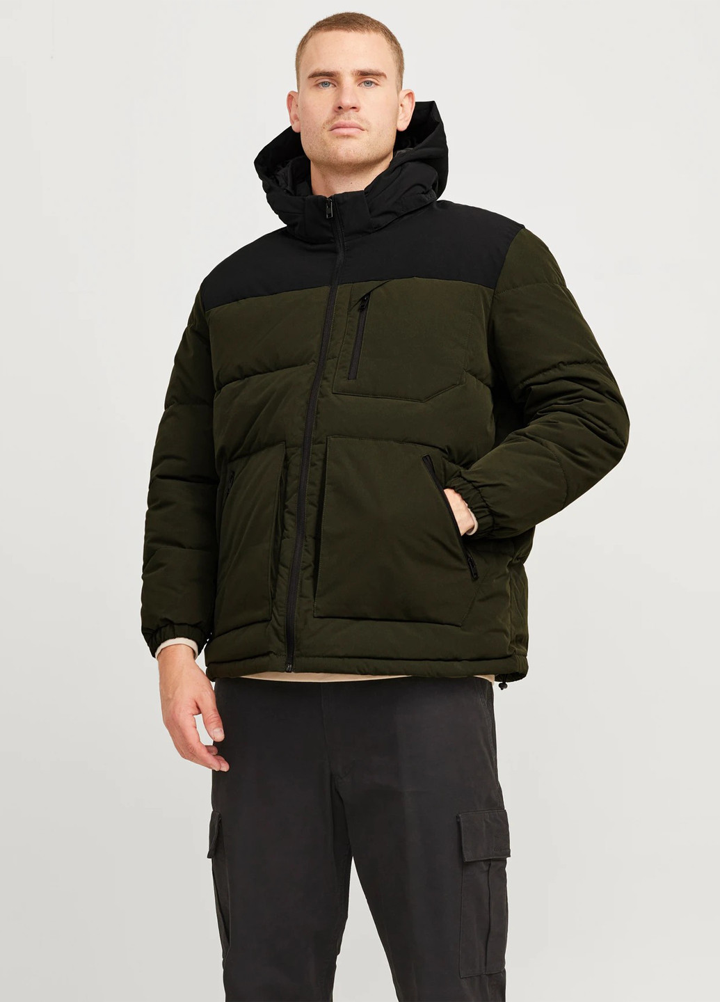Оливковая (хаки) зимняя куртка Jack & Jones