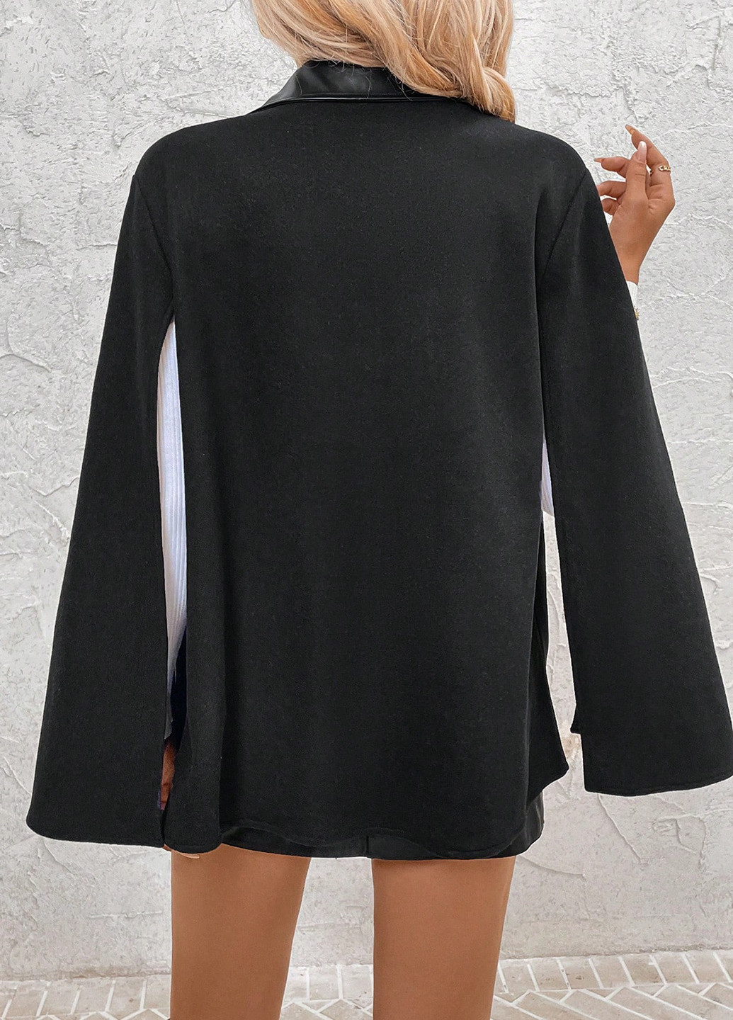 Чорне демісезонне Пальто кейп SHEIN