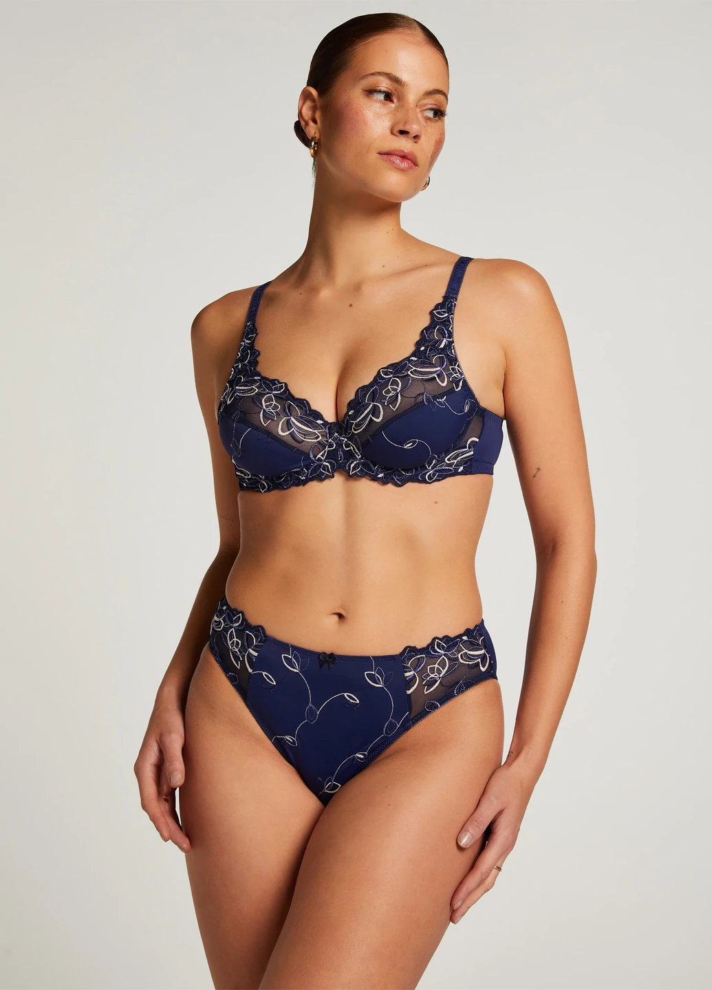 Темно-синій бюстгальтер Hunkemoller з кісточками поліамід