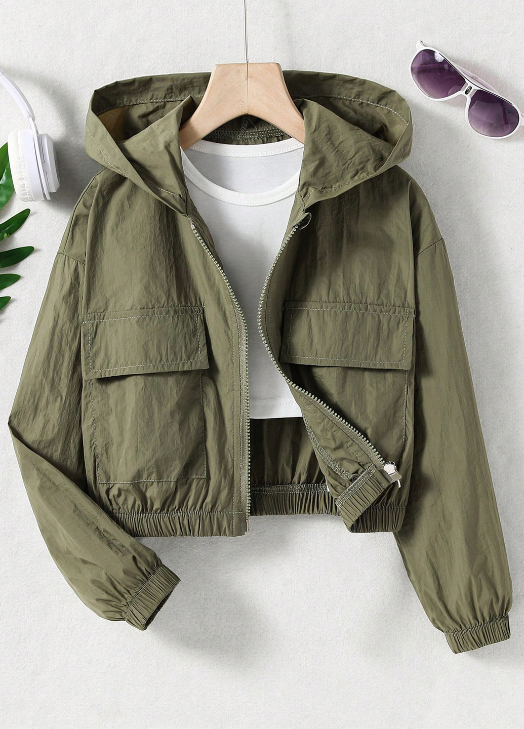 Оливкова (хакі) демісезонна куртка SHEIN