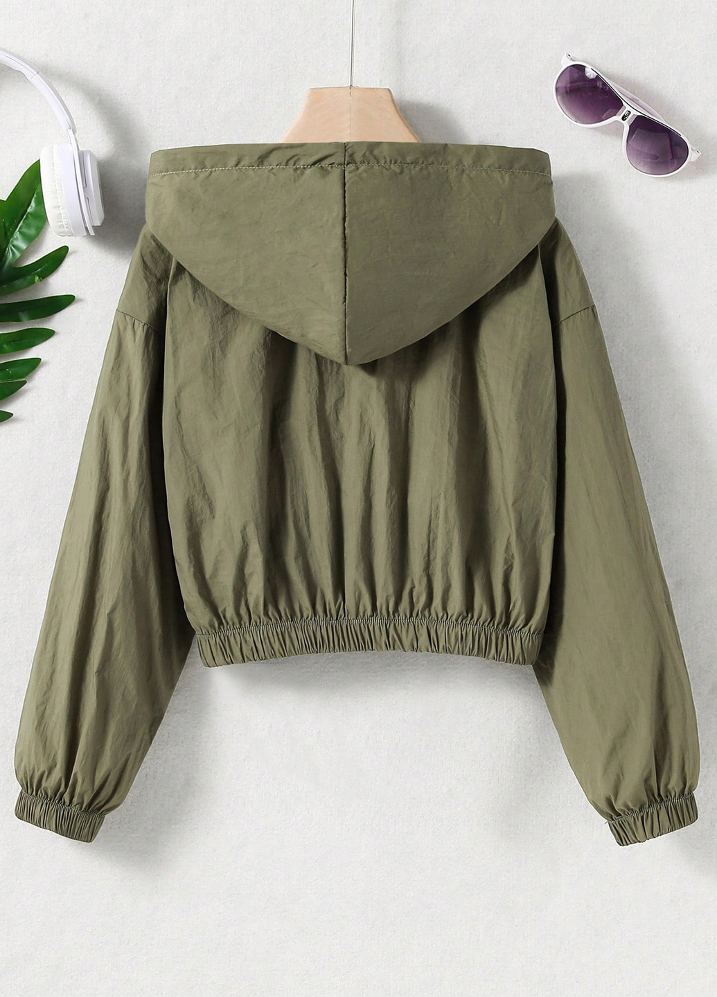 Оливкова (хакі) демісезонна куртка SHEIN