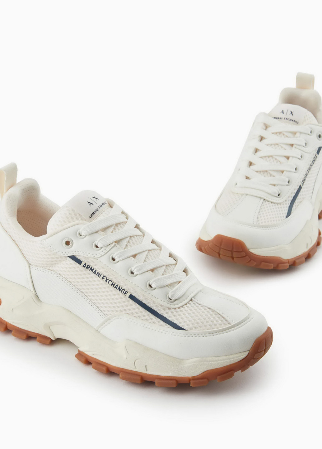 Белые летние кроссовки Armani Exchange
