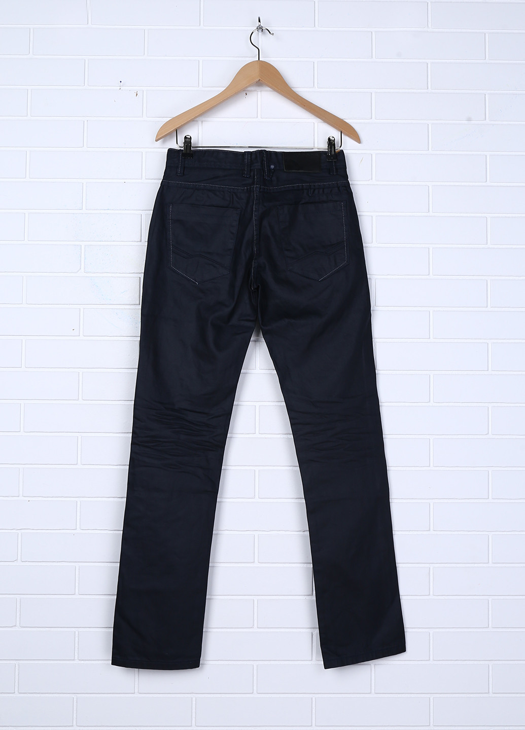 Черные демисезонные джинсы Bonobo
