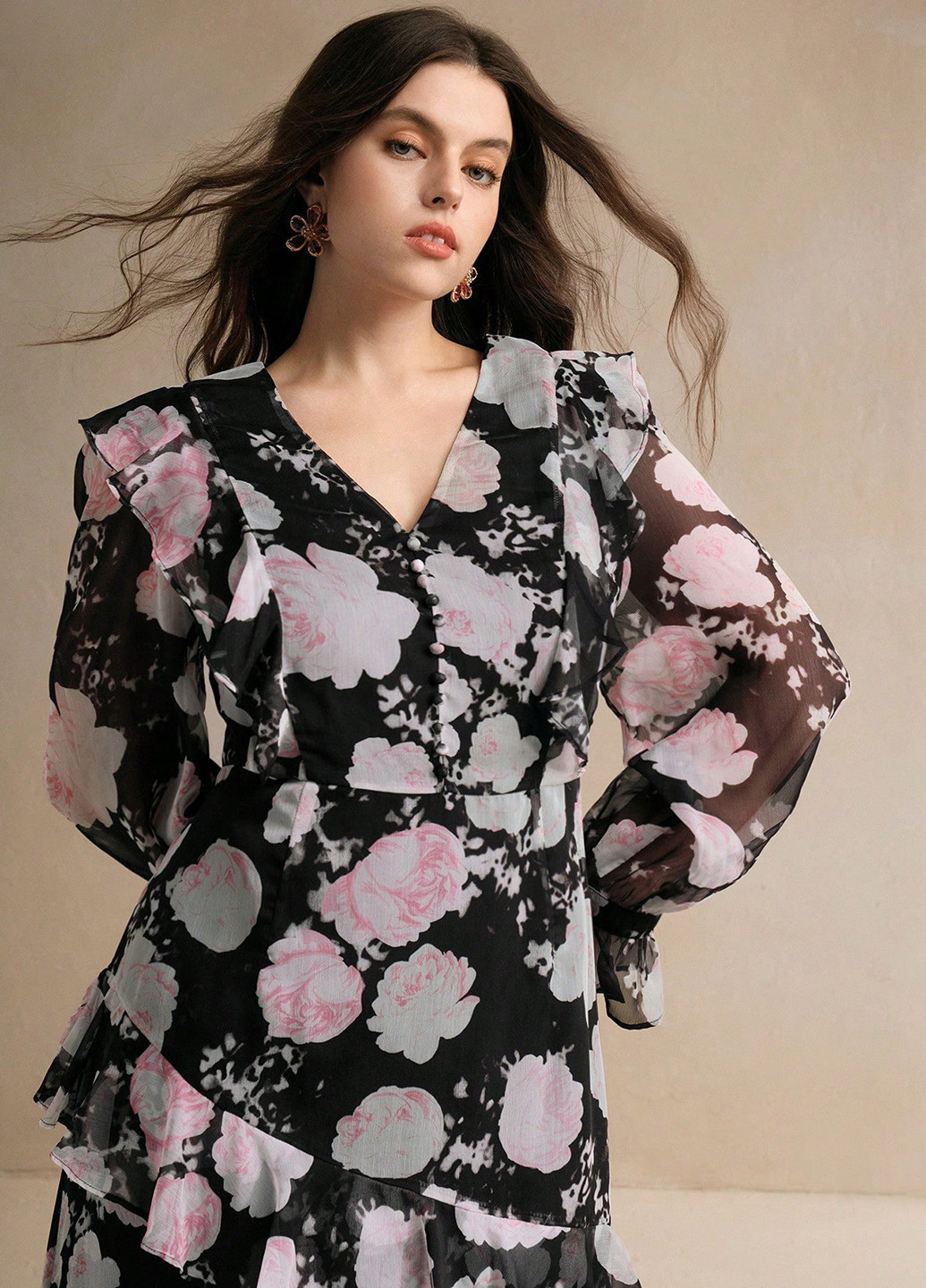 Чорна кежуал сукня в стилі армпір SHEIN з квітковим принтом