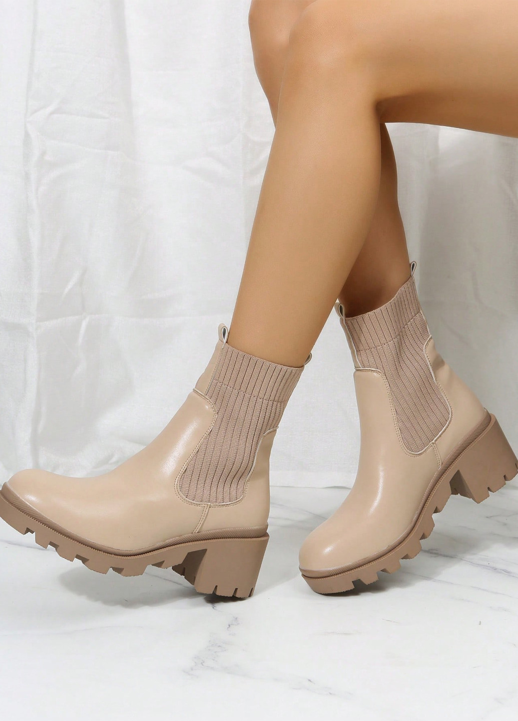 Кремовые демисезонная ботильоны SHEIN
