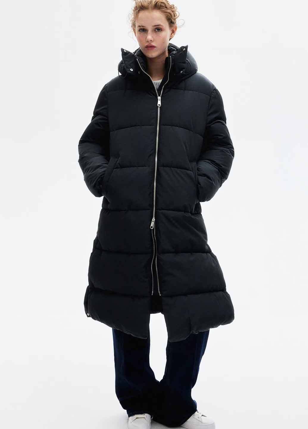 Чорна зимня куртка H&M