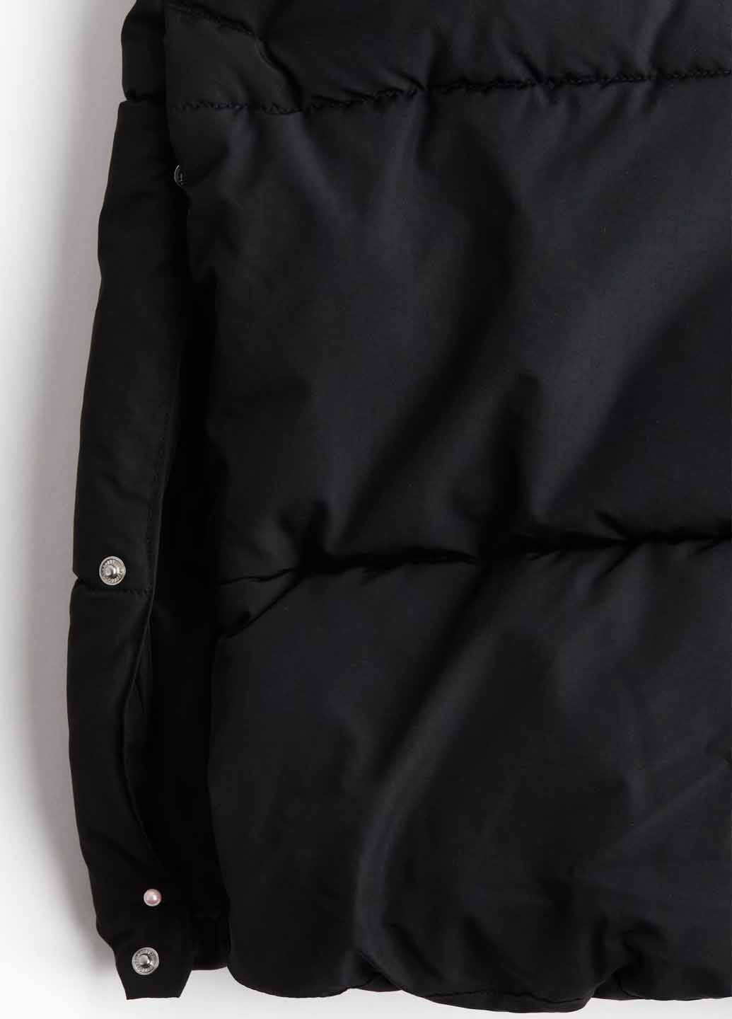 Чорна зимня куртка H&M