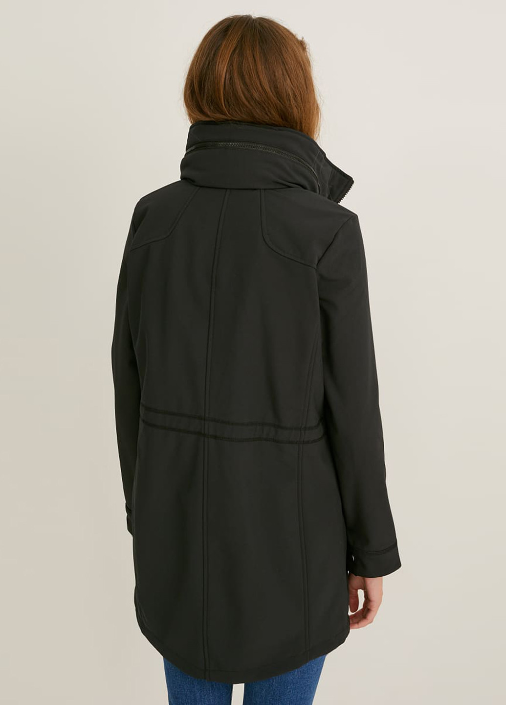 Чорна демісезонна куртка C&A