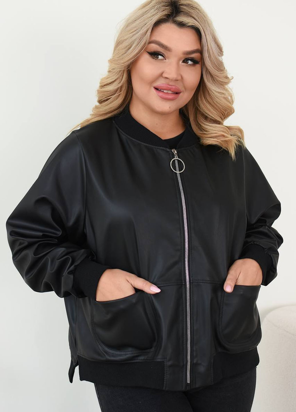 Бомбер пілот (авіатор) на блискавці (362121055)