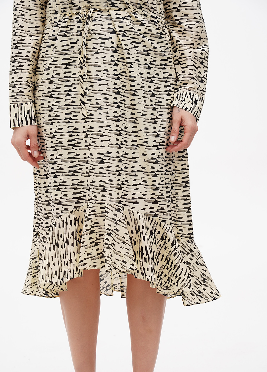 Комбинированное кэжуал платье на запах Tiger of Sweden с абстрактным узором