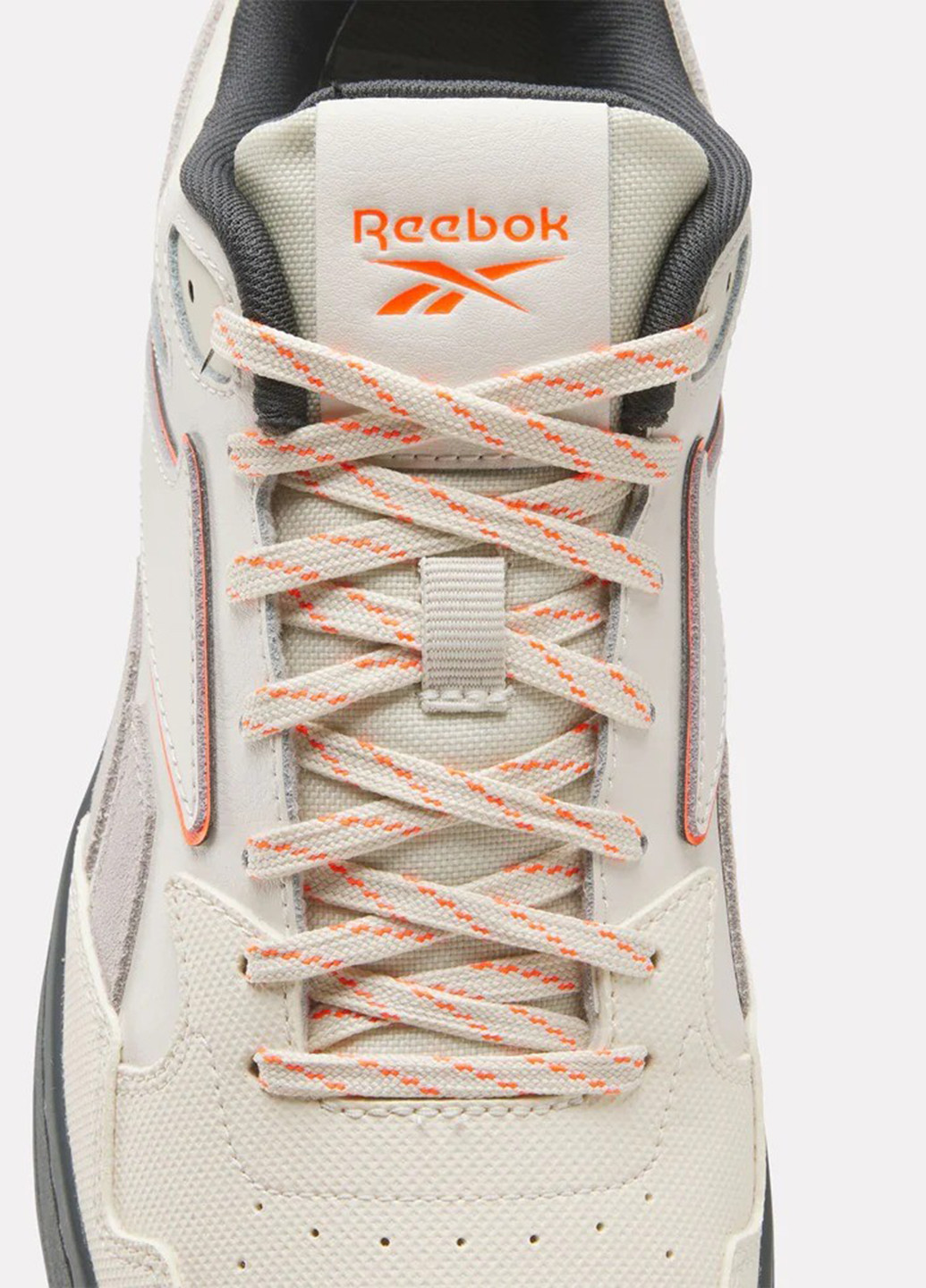 Світло-бежеві Осінні кросівки Reebok