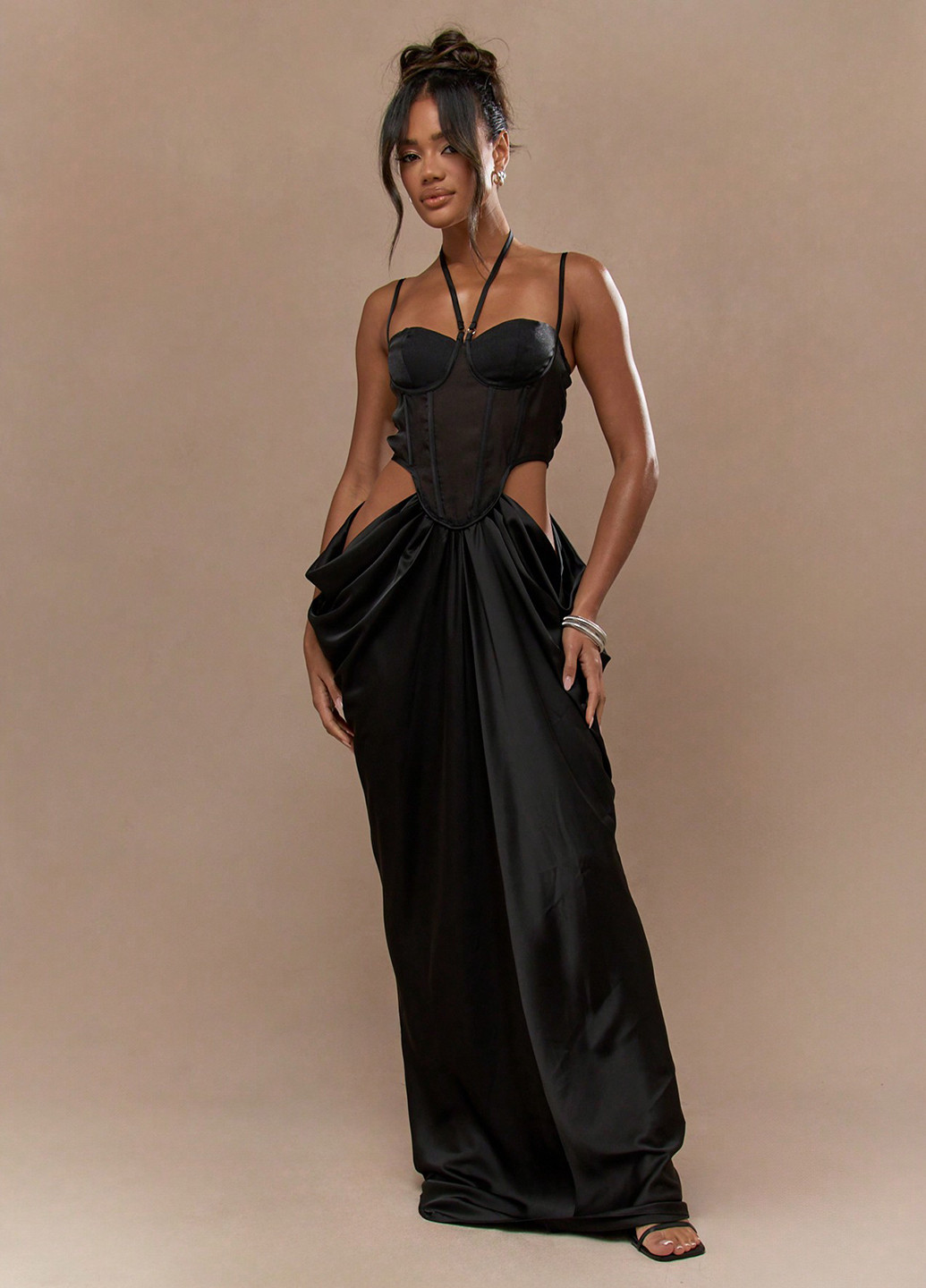 Чорна вечірня сукня з відкритою спиною SHEIN однотонна