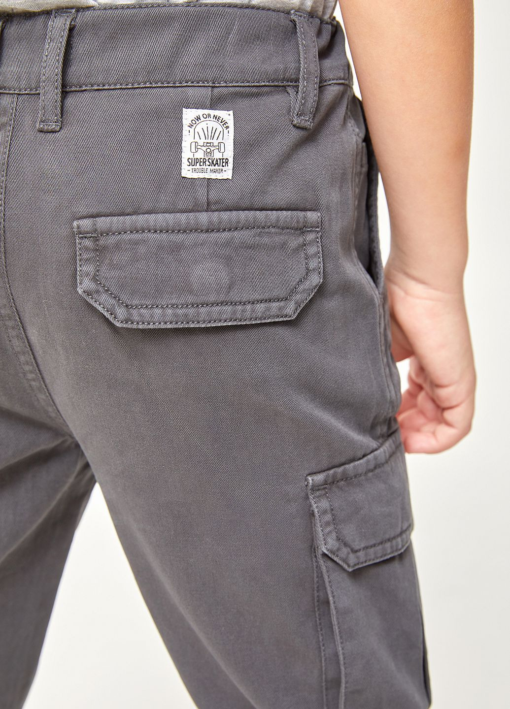 Темно-серые кэжуал демисезонные брюки карго SELA