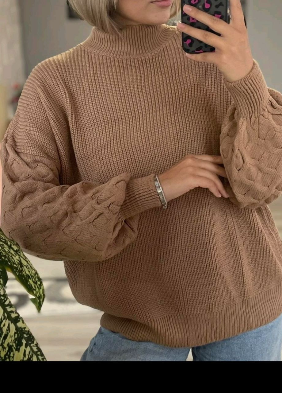 Темно-бежевий демісезонний об'ємний светр в стилі оверсайз Berta Lucci