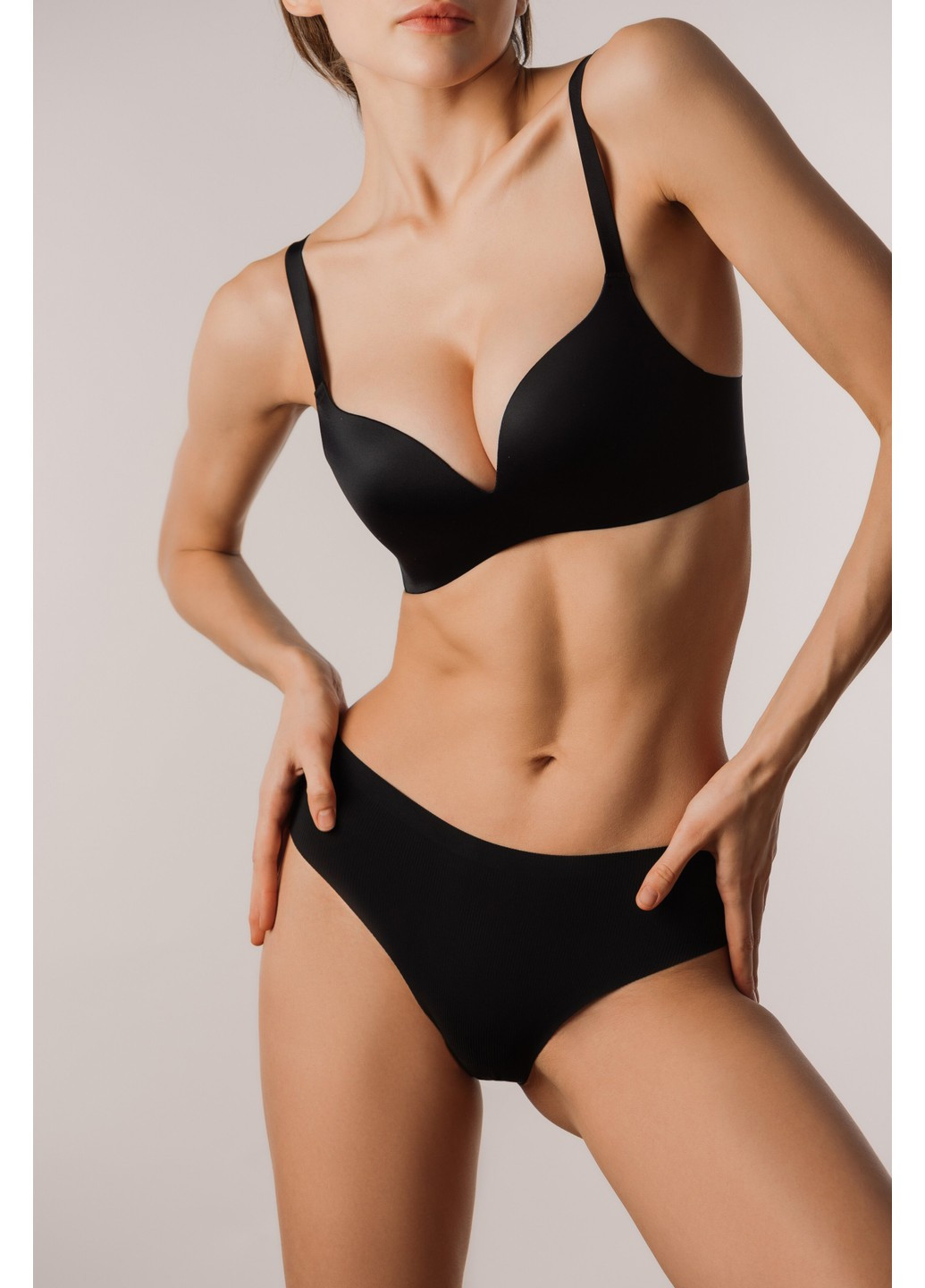 Чорний бюстгальтер без push-up чорний marita l1520a Luna