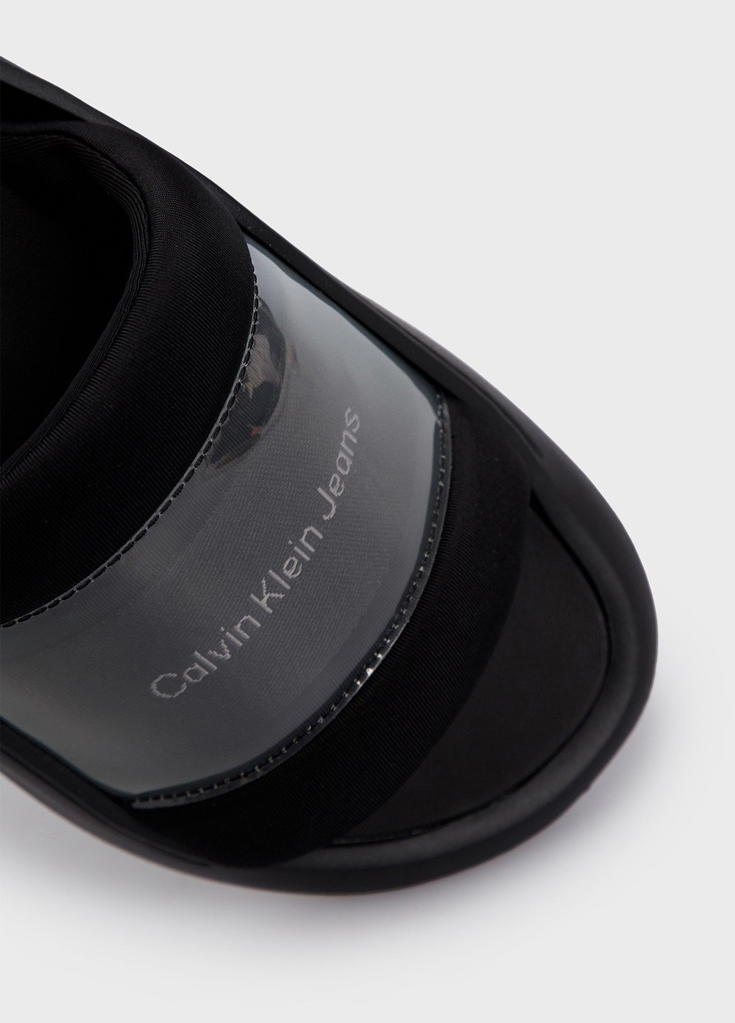 Черные кэжуал, пляжные шлепанцы Calvin Klein Jeans