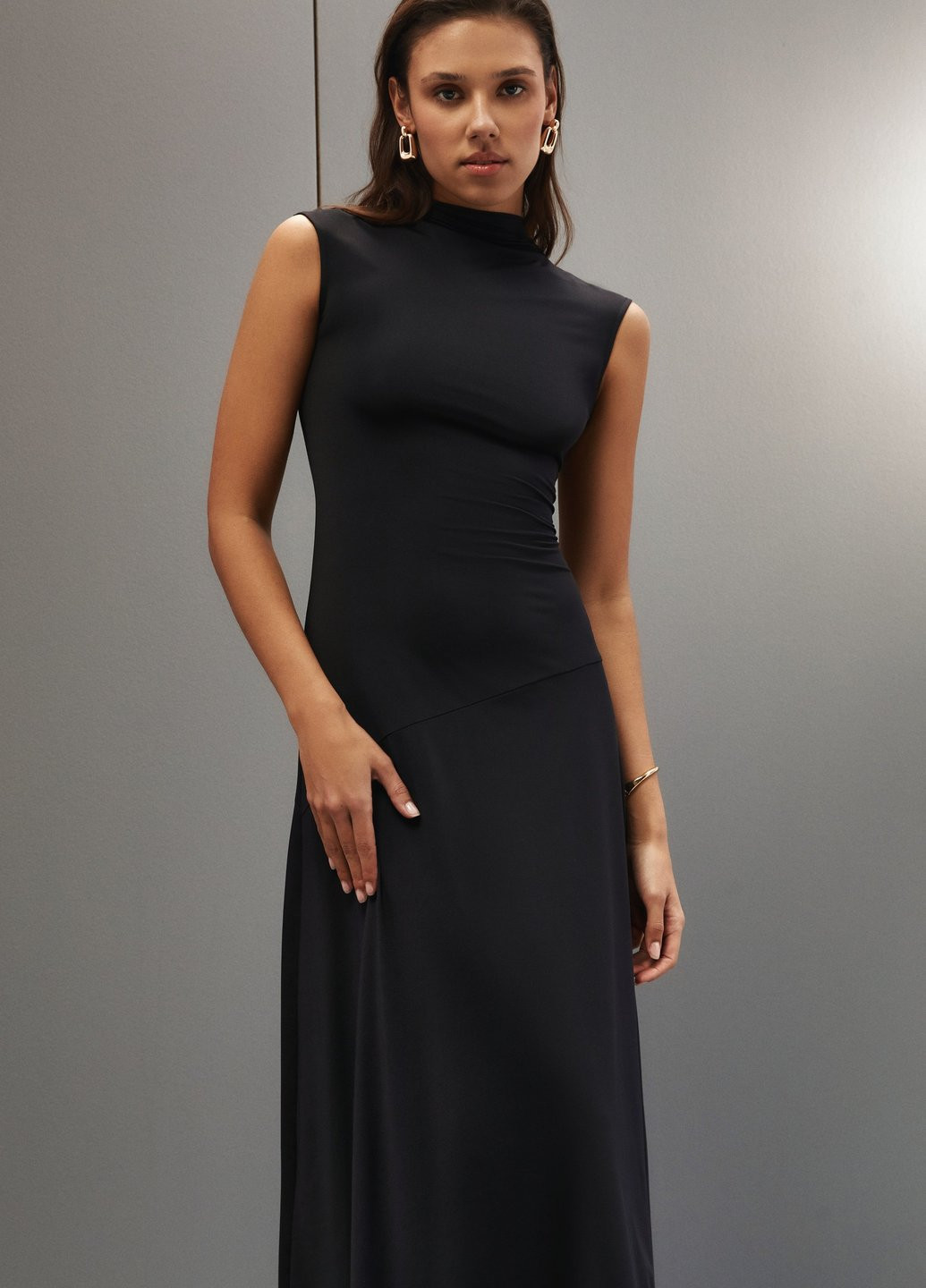 Черное вечернее платье платье-водолазка Gepur однотонное