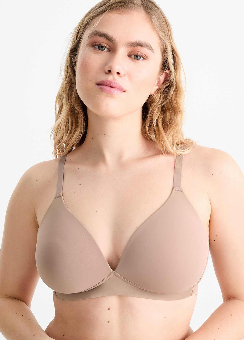 Бежевий бралетт бюстгальтер C&A без кісточок поліамід