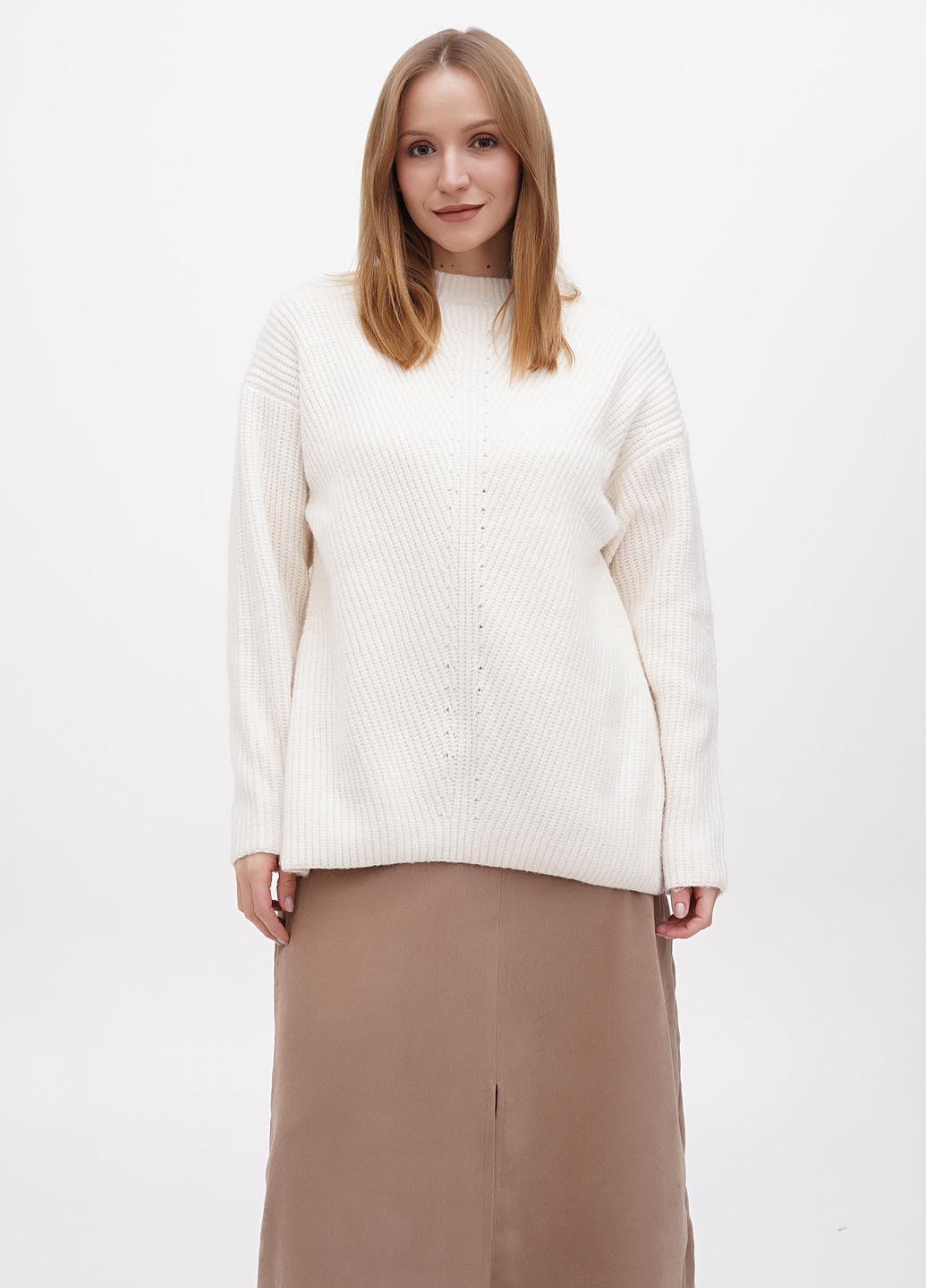 Білий зимовий светр джемпер Reserved