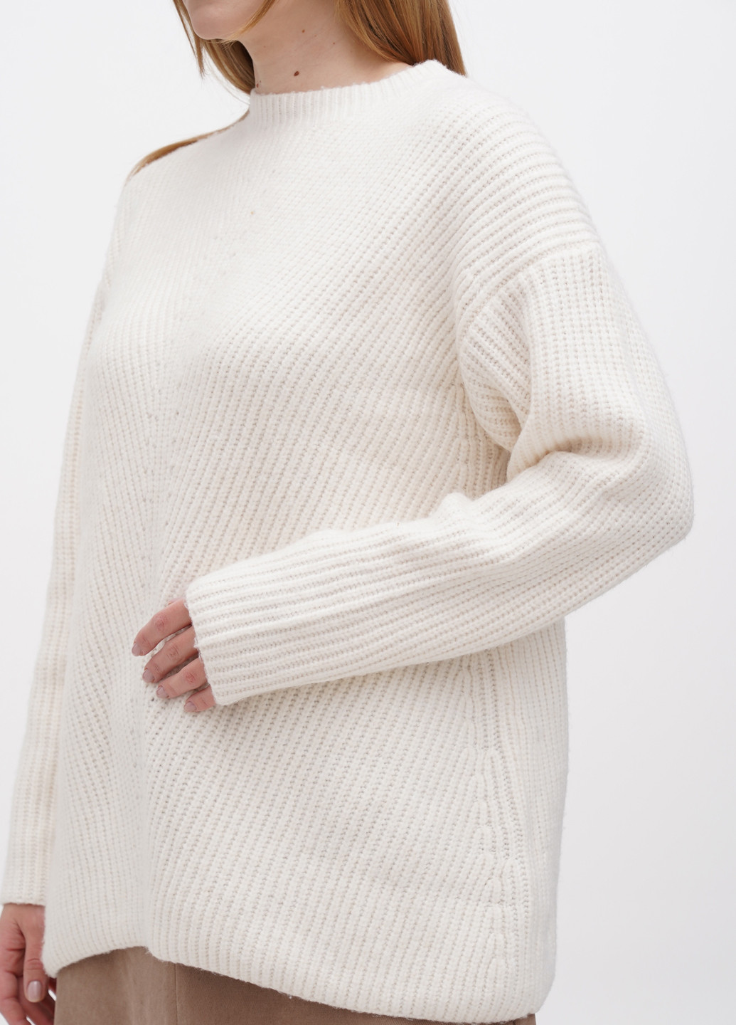 Белый зимний свитер джемпер Reserved