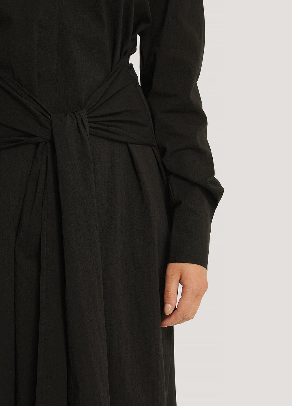 Черное кэжуал платье NA-KD однотонное