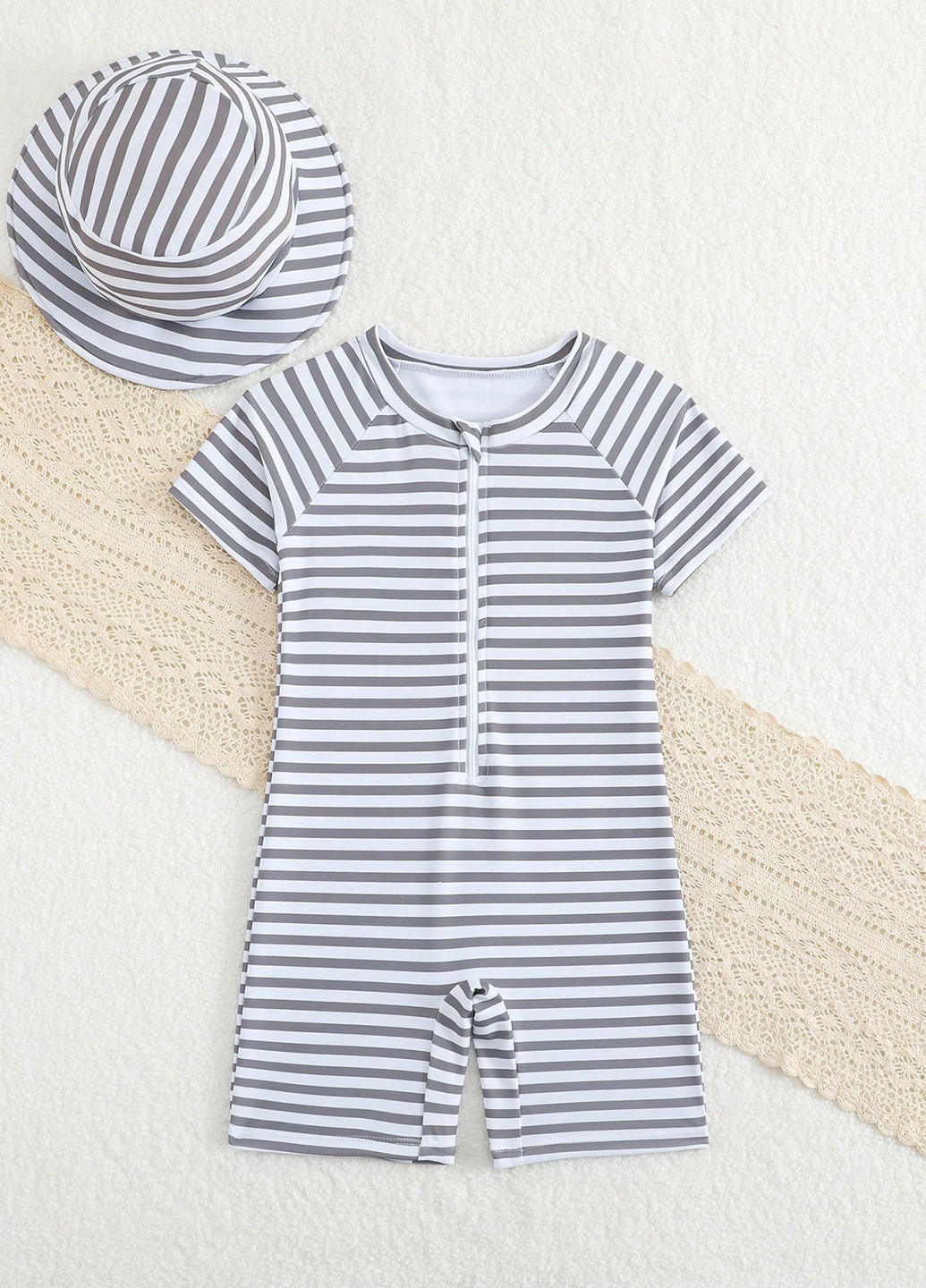 Комплект (комбинезон купальный, шапочка) SHEIN (367436208)