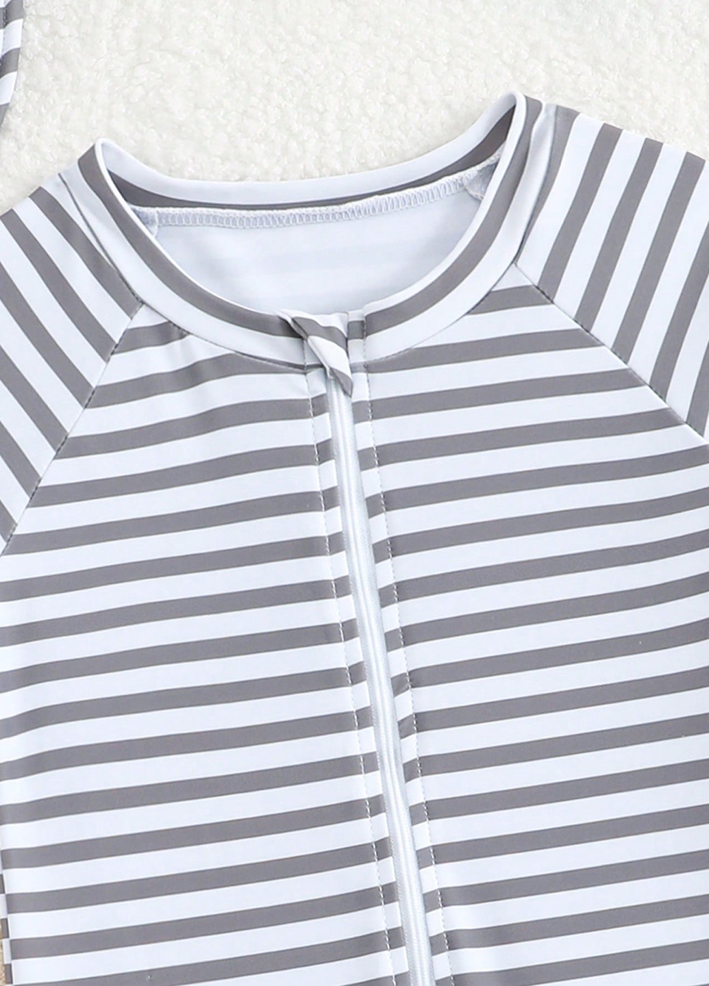 Комплект (комбинезон купальный, шапочка) SHEIN (367436208)