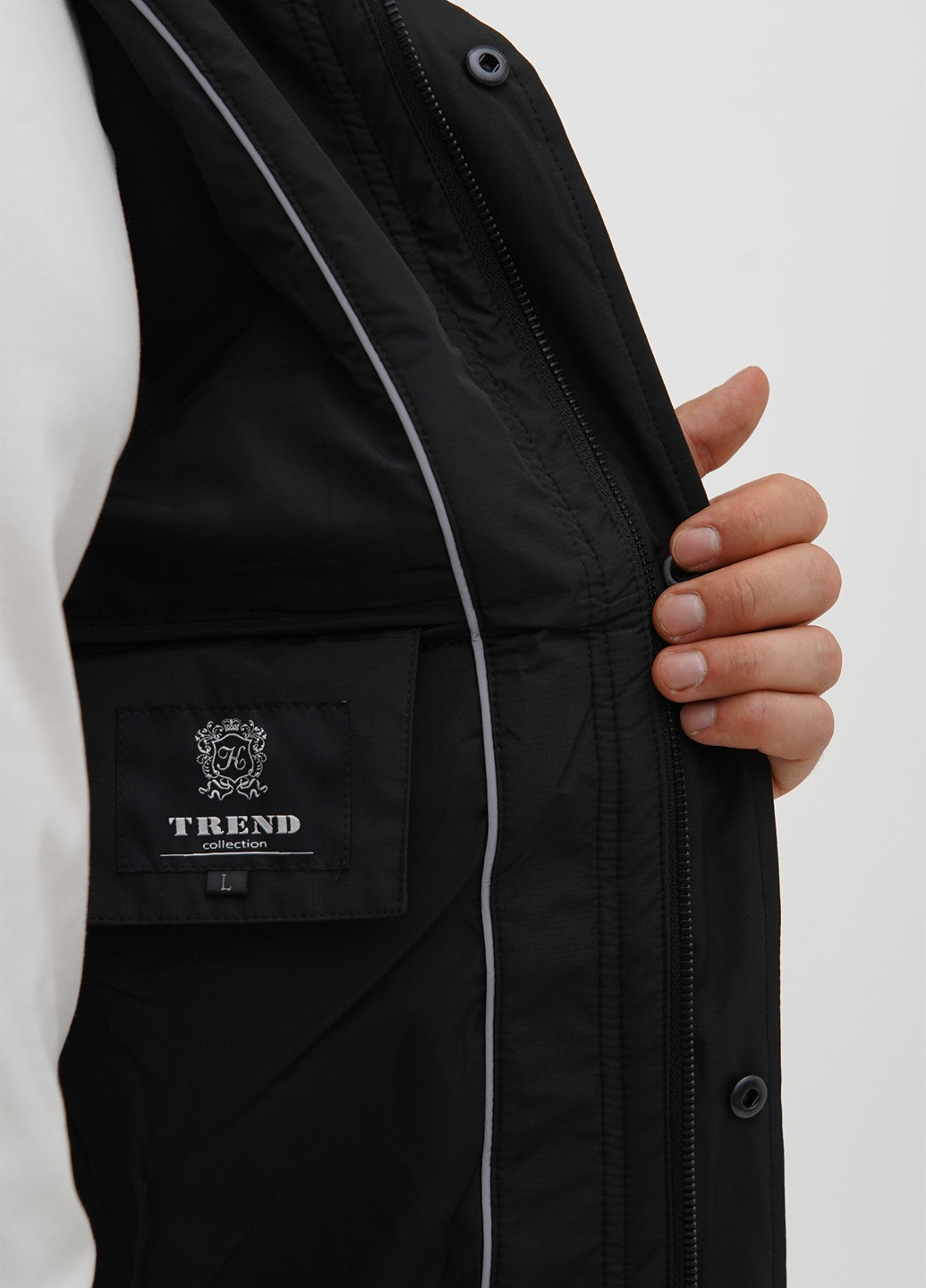 Черная демисезонная куртка Trend Collection