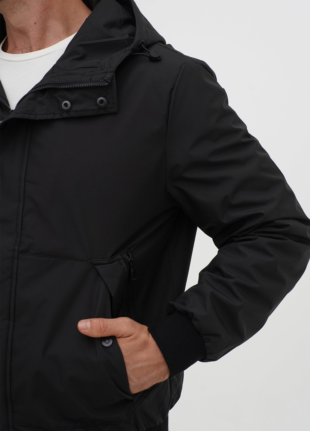 Черная демисезонная куртка Trend Collection