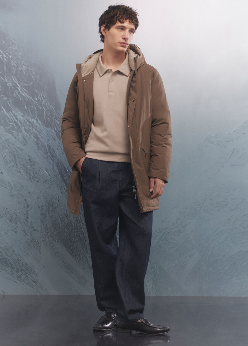 Бежева зимня куртка Springfield