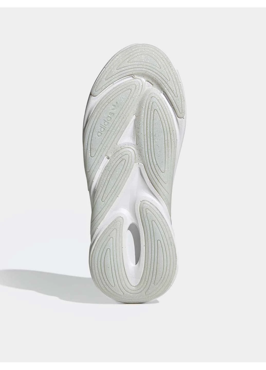 Кроссовки Ozelia Originals adidas белые демисезоны (253725959)