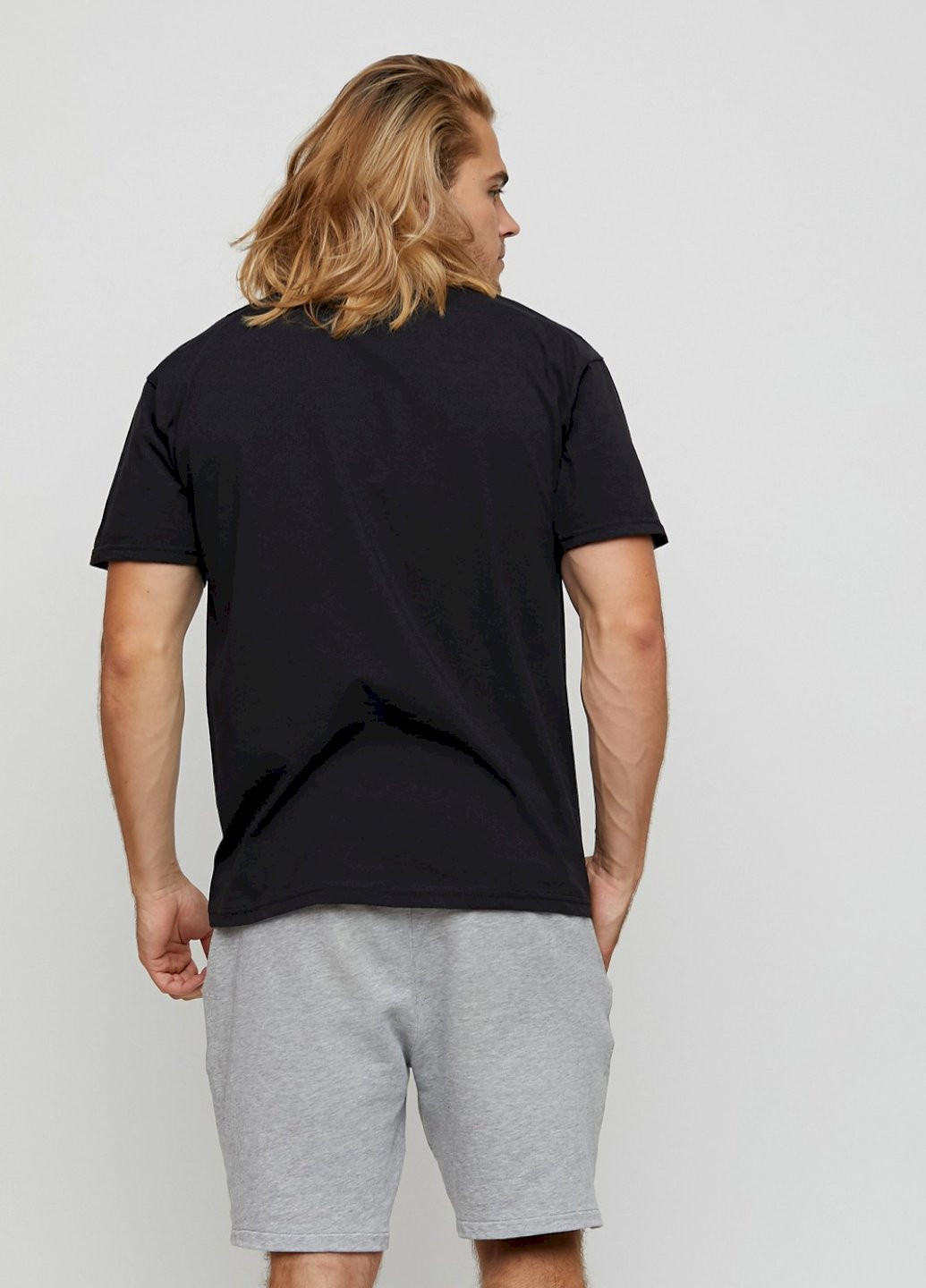 Черная футболка чоловіча basic YAPPI