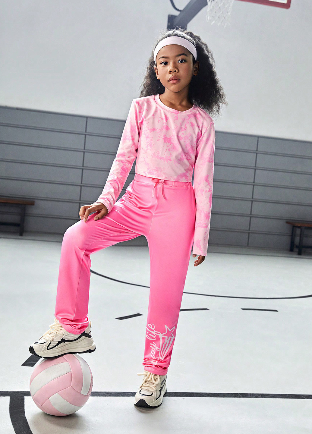 Розовый демисезонный костюм (лонгслив, брюки) брючный SHEIN