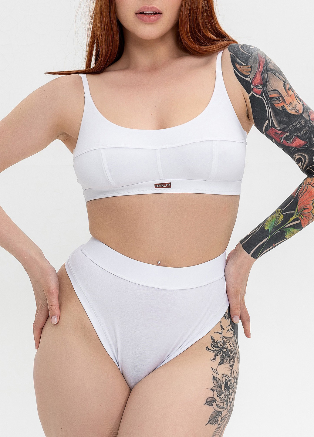Белый демисезонный хлопковый комплект белья бралет и стринги TOTALFIT
