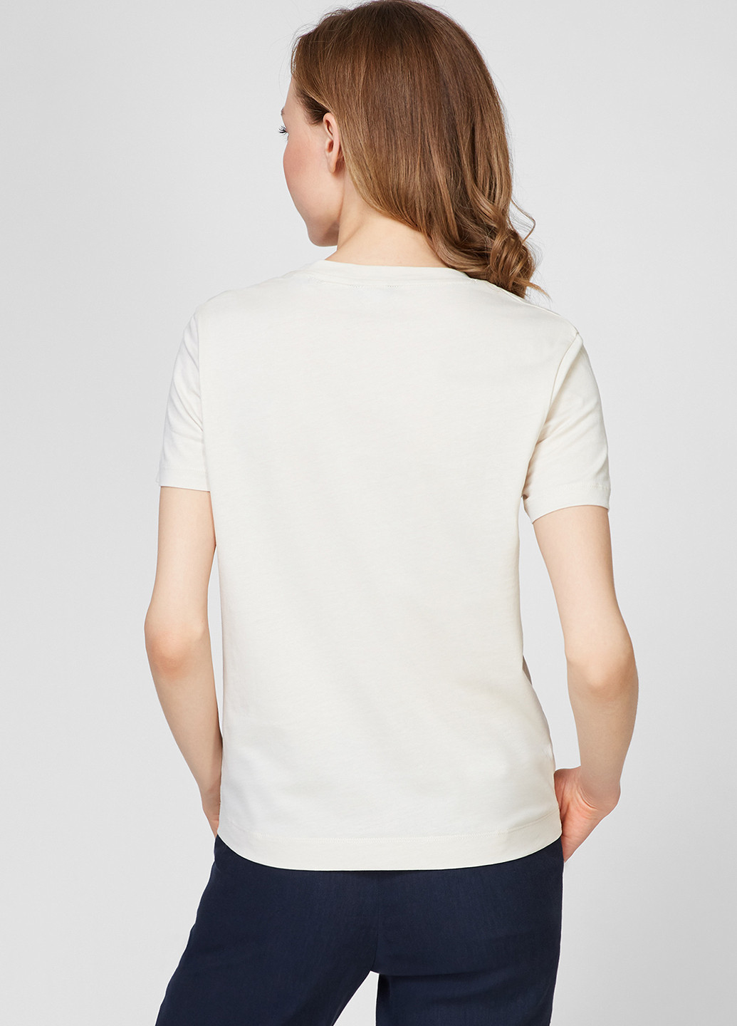 Светло-бежевая летняя футболка Gant