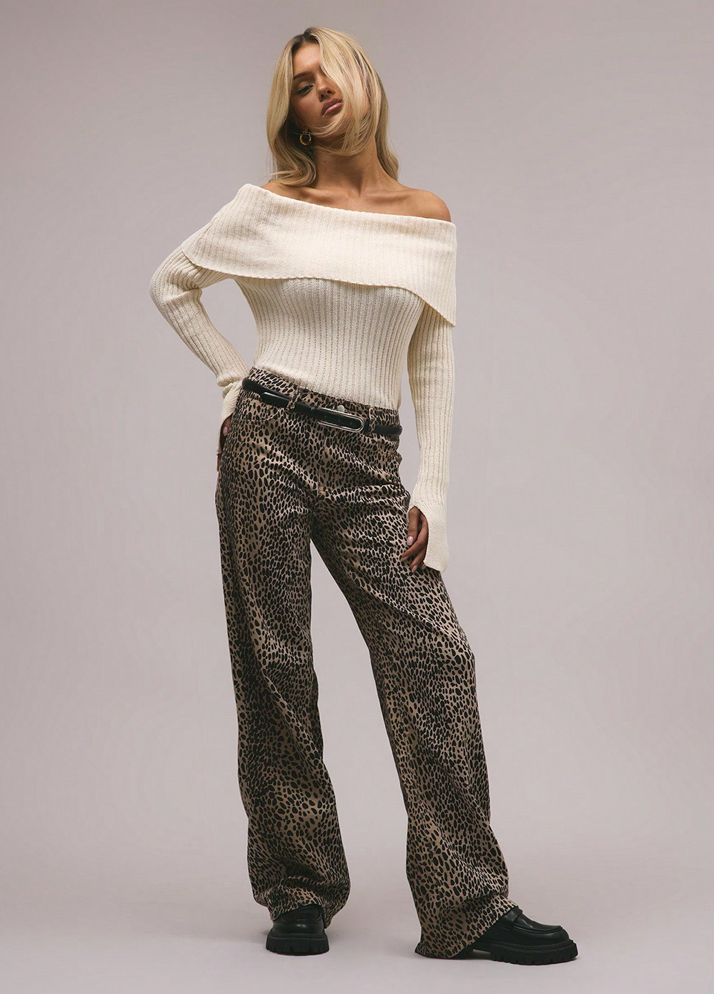 Кремовый демисезонный свитер SHEIN