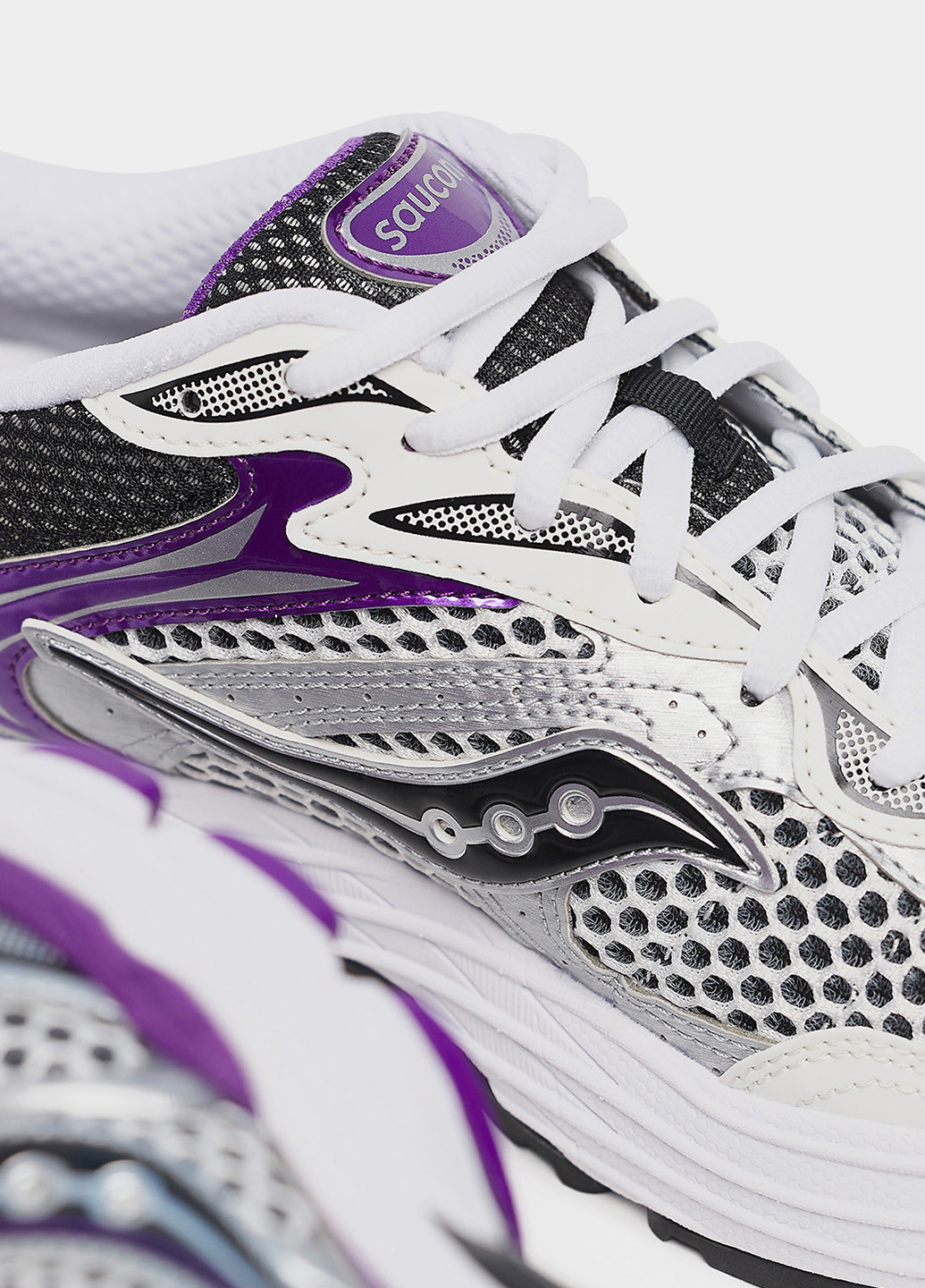 Срібні всесезонні кросівки Saucony PROGRID OMNI 9 OG