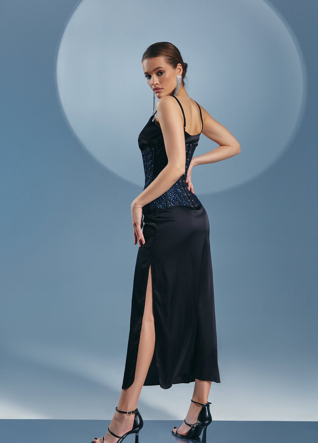 Синее вечернее черное платье комбинация с корсетом Gepur однотонное