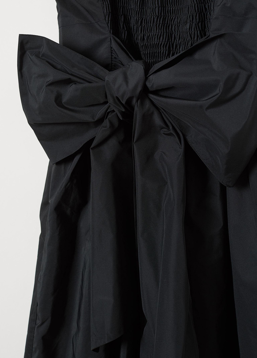 Чорна кежуал сукня дзвін H&M однотонна