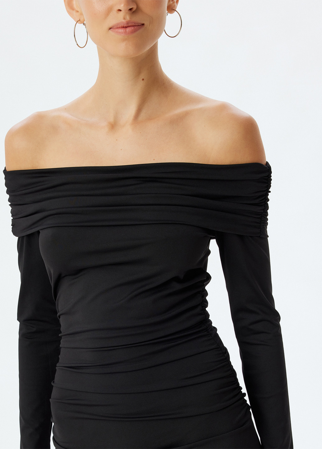 Черное вечернее платье с открытыми плечами, силуэтная KOTON однотонное