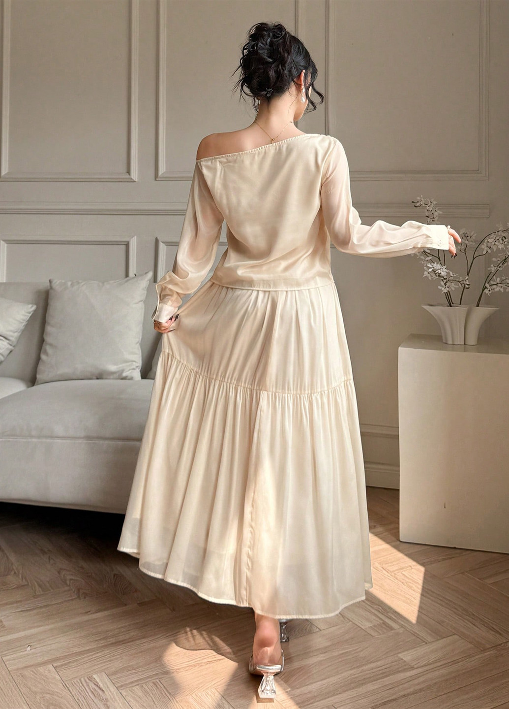 Кремовий демісезонний костюм (блуза, спідниця) SHEIN