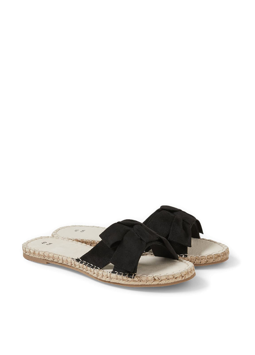 Черные шлепанцы C&A на плетеной подошве