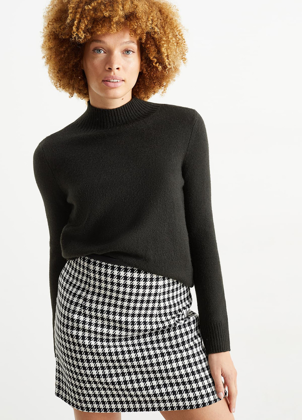 Чорний демісезонний светр C&A