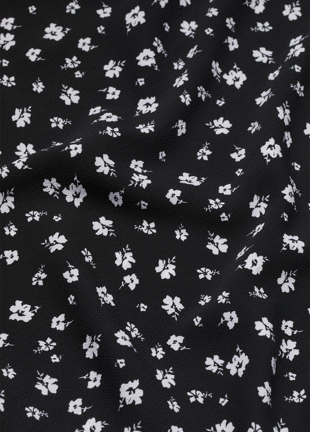 Черное кэжуал платье H&M с цветочным принтом