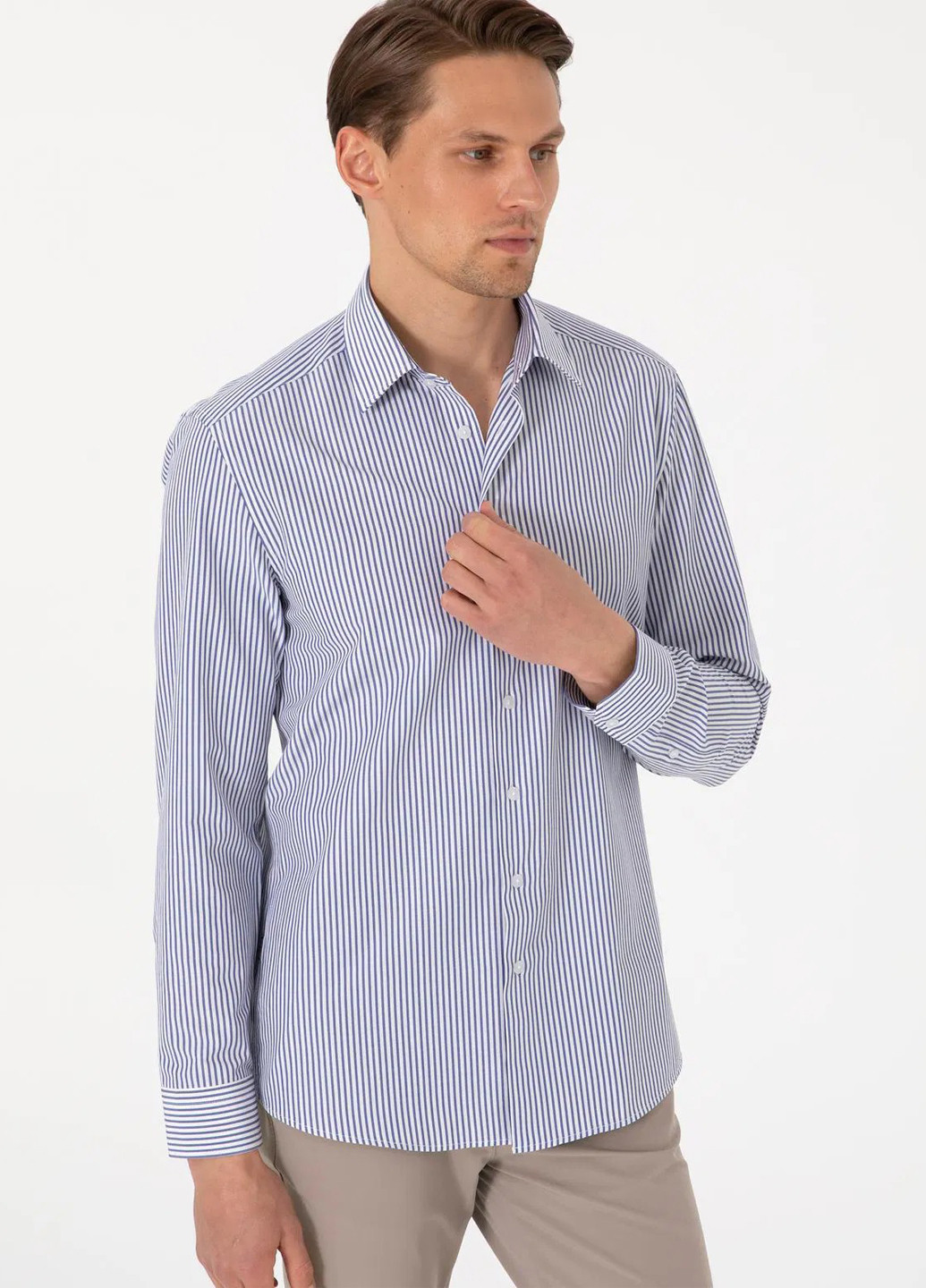 Синяя кэжуал рубашка в полоску Pierre Cardin